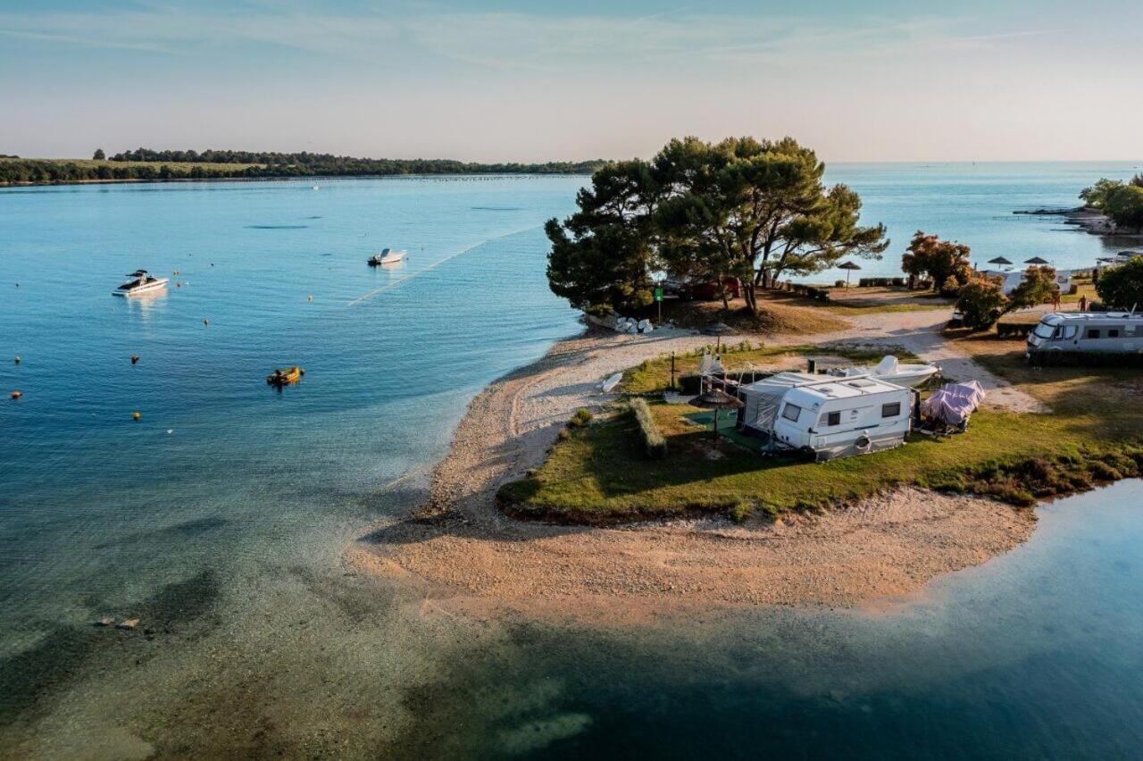 Easyatent Fkk Safari Tent Solaris Naturist - Clothes Free Poreč Eksteriør billede