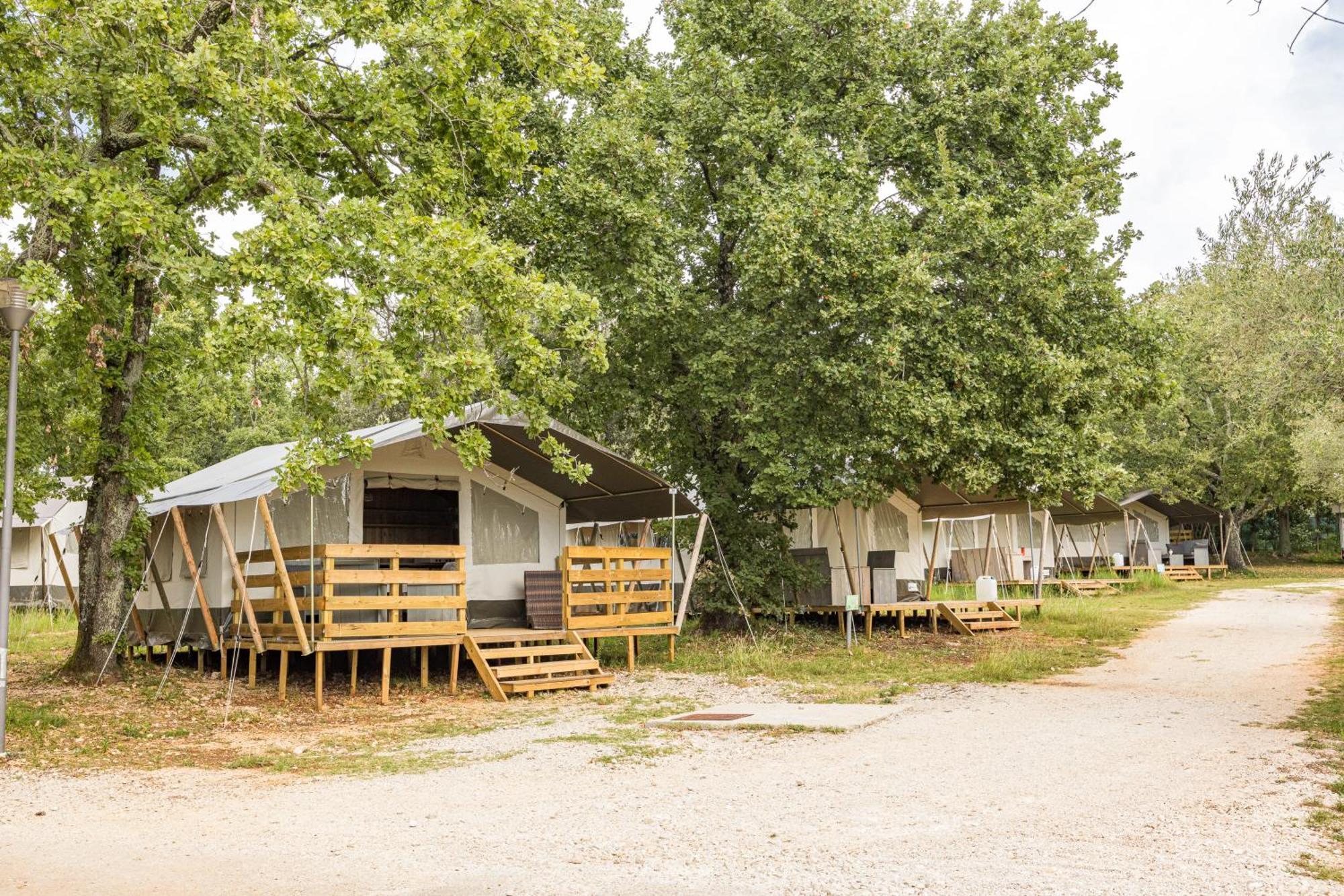 Easyatent Fkk Safari Tent Solaris Naturist - Clothes Free Poreč Værelse billede